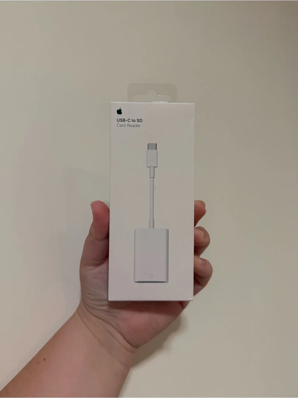Genuine Apple USB-C to SD Card Reader NWT